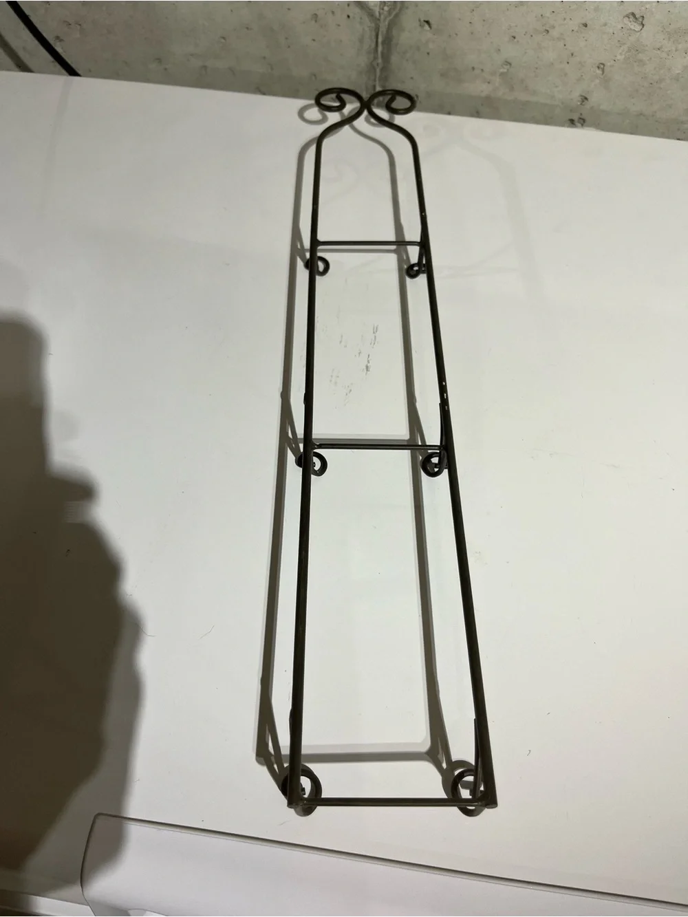 Decorative Black Metal Wall Hanging Rack - Slim Vertical Design